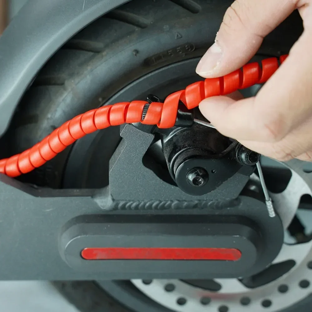 Anti-Entanglement Scooter Wiri - مراجعة Outdoor Power Socket Cover وسعره